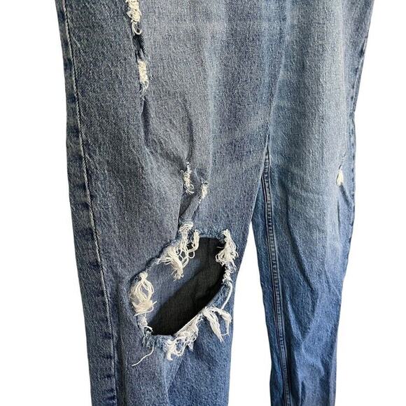 Abercrombie & Fitch The Dad High Rise Distressed Medium Blue Jeans sz 34 / 18L - Picture 3 of 16